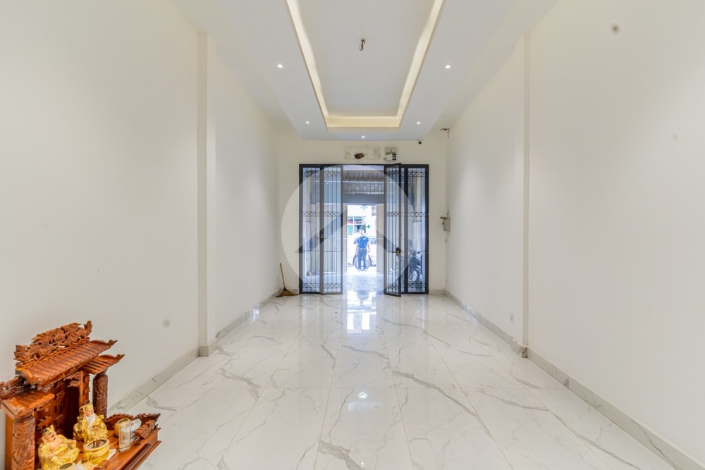 5 Bedroom Shophouse For Sale - Teuk La Ark 3, Phnom Penh - Image 5 5 Bedroom Shophouse For Sale - Teuk La Ark 3, Phnom Penh - Image 5