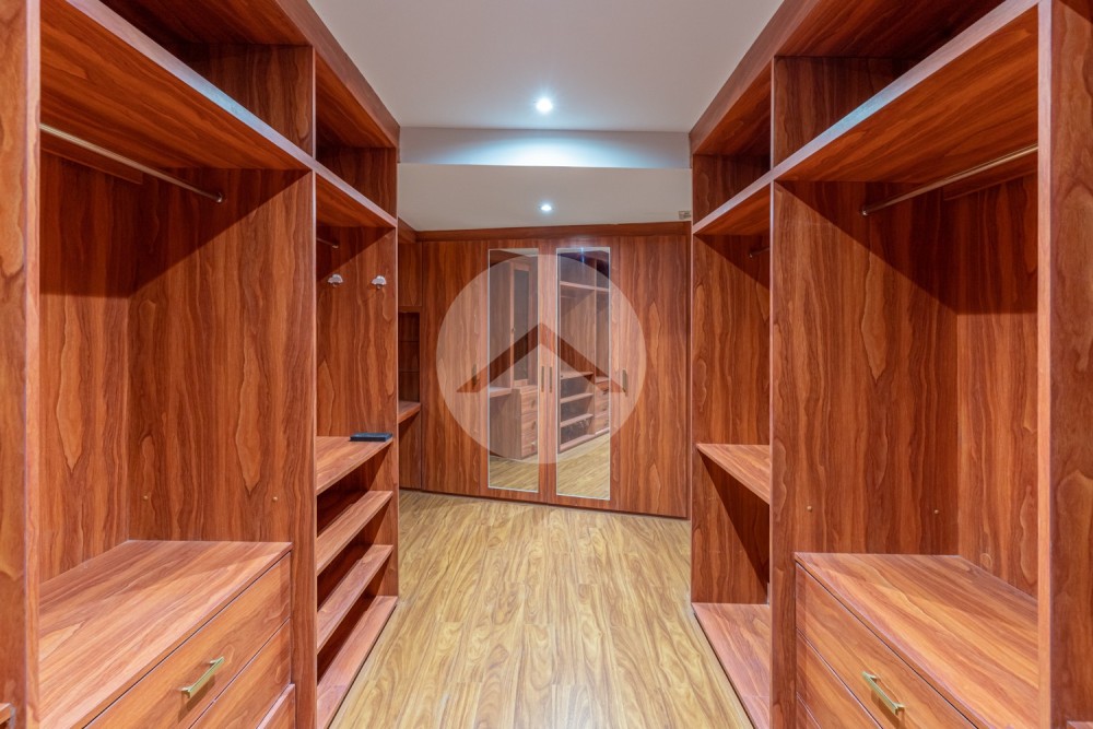 5 Bedroom Shophouse For Sale - Teuk La Ark 3, Phnom Penh - Image 13 5 Bedroom Shophouse For Sale - Teuk La Ark 3, Phnom Penh - Image 13