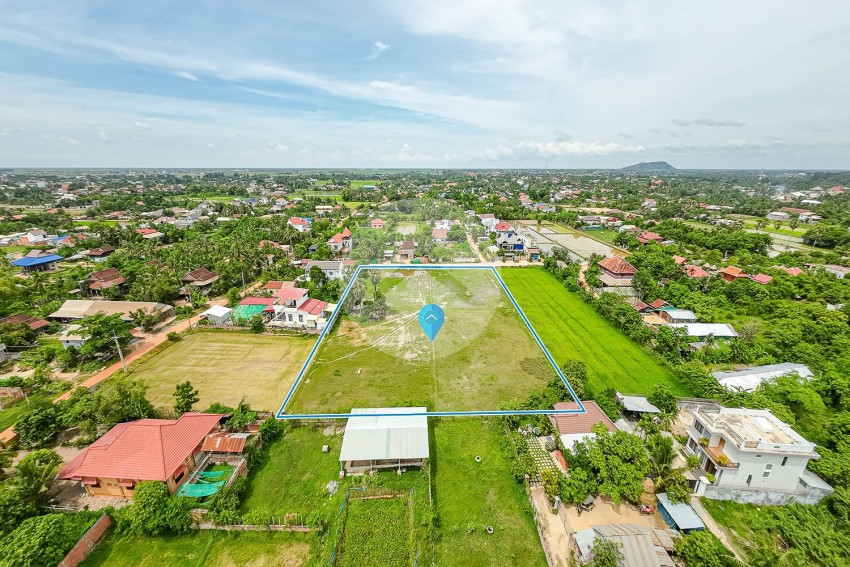 ដីលំនៅឋាន ៧,៥០០ ម៉ែត្រការ៉េ សម្រាប់លក់ - សង្កាត់សៀមរាប, ក្រុងសៀមរាប