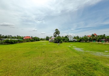 7,500 Sqm Residential Land For Sale - Sangkat Siem Reap, Siem Reap thumbnail