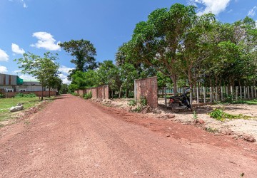 625 Sqm Land For Sale - Next to Golf Course, Svay Dangkum, Siem Reap thumbnail