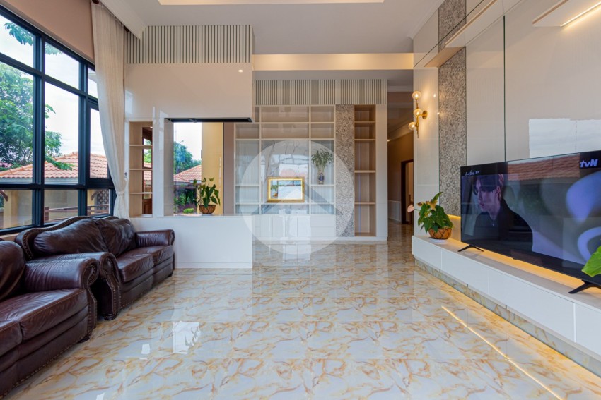 5 Bedroom Villa For Sale - Slor Kram, Siem Reap