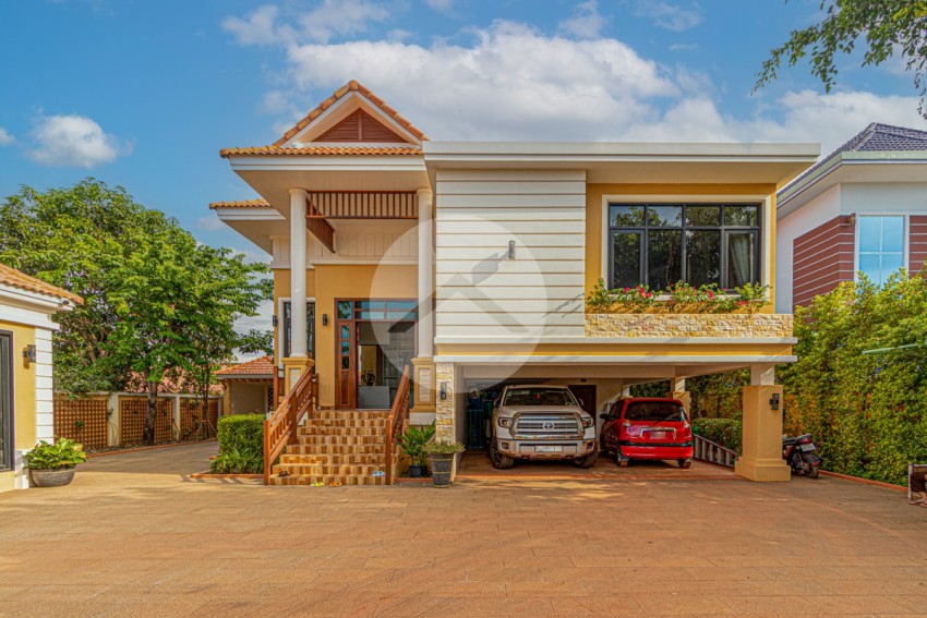 5 Bedroom Villa For Sale - Slor Kram, Siem Reap