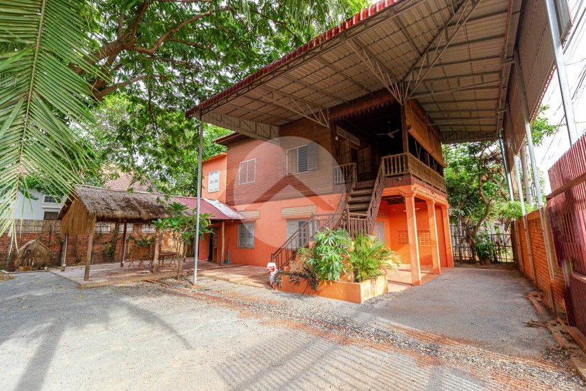 3 Bedroom Wooden House For Rent - Sala Kamreuk, Siem Reap