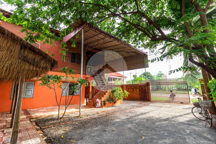 3 Bedroom Wooden House For Rent - Sala Kamreuk, Siem Reap