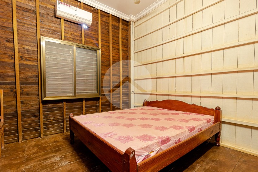 3 Bedroom Wooden House For Rent - Sala Kamreuk, Siem Reap