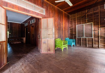 3 Bedroom Wooden House For Rent - Sala Kamreuk, Siem Reap thumbnail