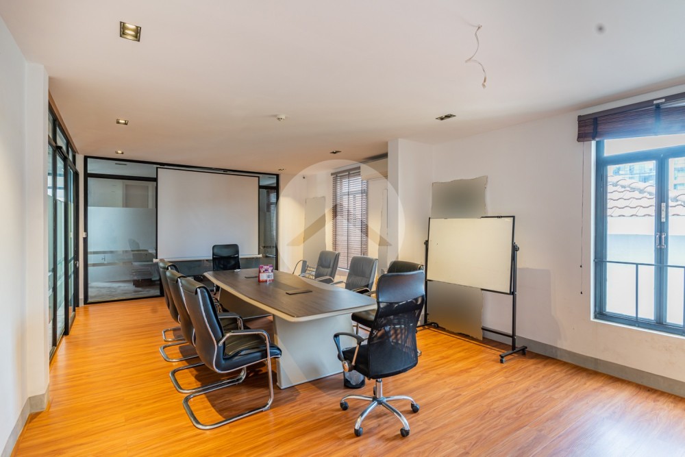 648 Sqm Commercial Building For Rent - BKK1, Phnom Penh - Image 19 648 Sqm Commercial Building For Rent - BKK1, Phnom Penh - Image 19