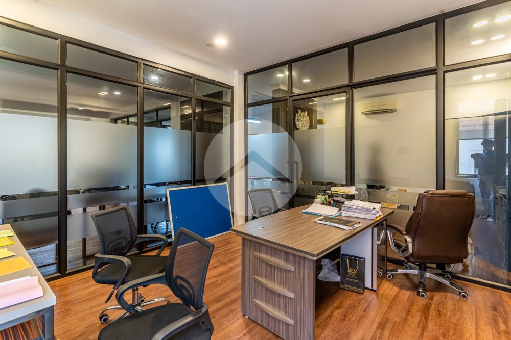 648 Sqm Commercial Building For Rent - BKK1, Phnom Penh - Image 27 648 Sqm Commercial Building For Rent - BKK1, Phnom Penh - Image 27