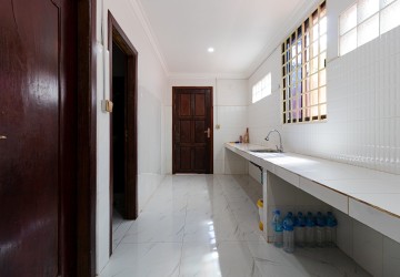 2 Bedroom House For Rent- Sala Kamreuk, Siem Reap thumbnail