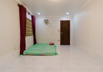 2 Bedroom House For Rent- Sala Kamreuk, Siem Reap thumbnail