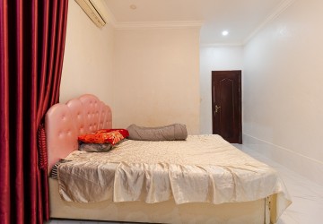 2 Bedroom House For Rent- Sala Kamreuk, Siem Reap thumbnail