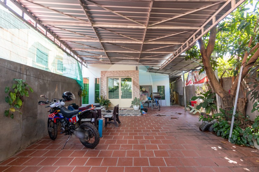 2 Bedroom House For Rent - Svay Dangkum, Siem Reap