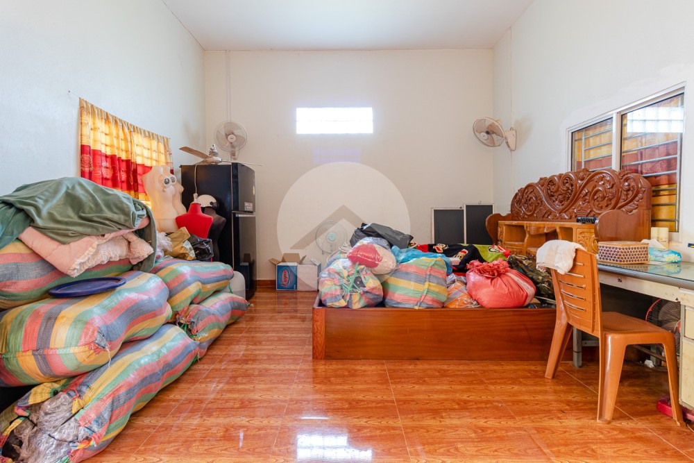 1​ Bedroom House For Sale - Sala Kamreuk, Siem Reap - Image 3