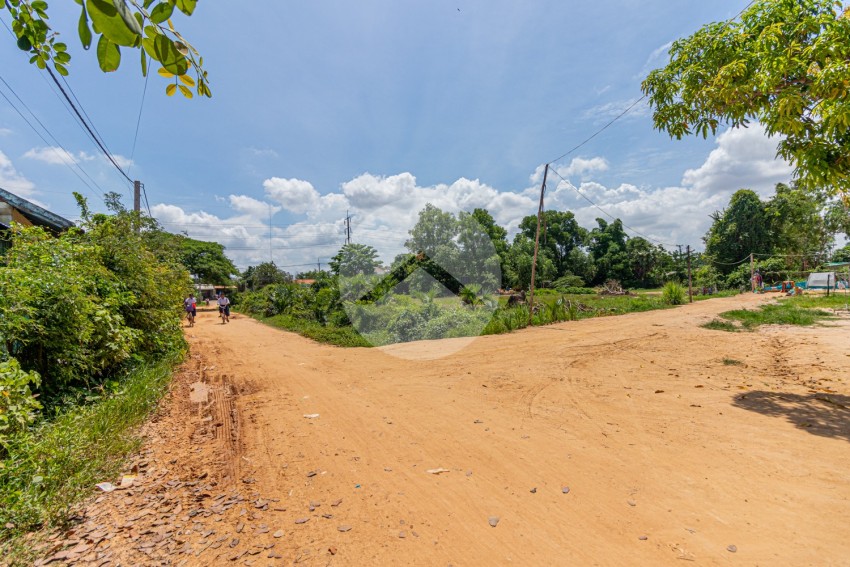 ដីលំនៅឋាន ៥៥៥ ម៉ែត្រការ៉េ សម្រាប់លក់ - សំបួរ, សៀមរាប