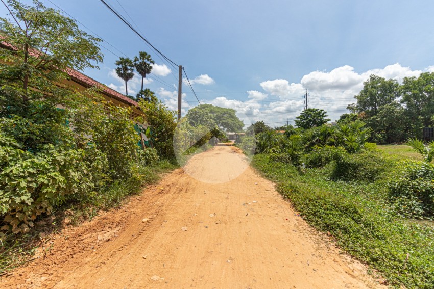 ដីលំនៅឋាន ៥៥៥ ម៉ែត្រការ៉េ សម្រាប់លក់ - សំបួរ, សៀមរាប