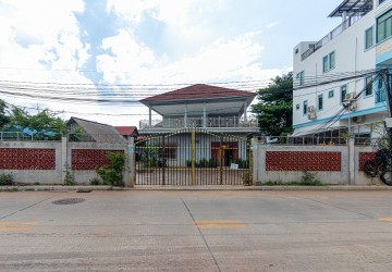 6 Bedroom House For Sale - Sala Kamreuk, Siem Reap thumbnail