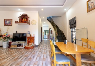 3 Bedroom Villa For Sale - Sangkat Siem Reap, Siem Reap thumbnail