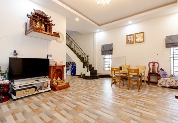 3 Bedroom Villa For Sale - Sangkat Siem Reap, Siem Reap thumbnail