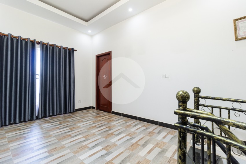 3 Bedroom Villa For Sale - Sangkat Siem Reap, Siem Reap