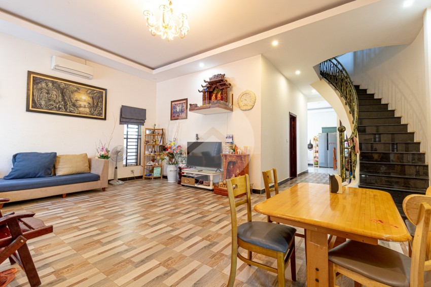 3 Bedroom Villa For Rent - Sangkat Siem Reap, Siem Reap
