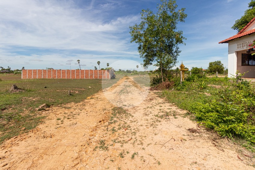 ដីលំនៅឋាន ៦៣០ ម៉ែត្រការ៉េ សម្រាប់លក់ ​- ផ្លូវ​ ៦០ ខេត្តសៀមរាប