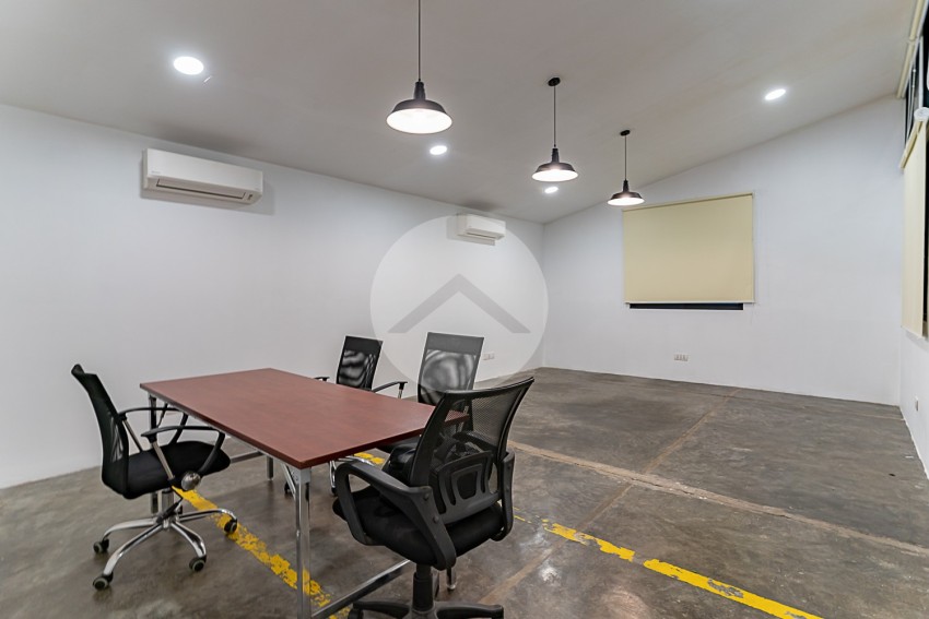 34 Sqm Office Space For Rent - Chak Angrae Kraom, Phnom Penh