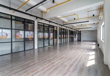 131 Sqm Office Space For Rent - Chak Angrae Kraom, Phnom Penh thumbnail