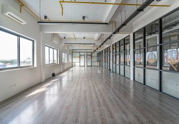 131 Sqm Office Space For Rent - Chak Angrae Kraom, Phnom Penh thumbnail