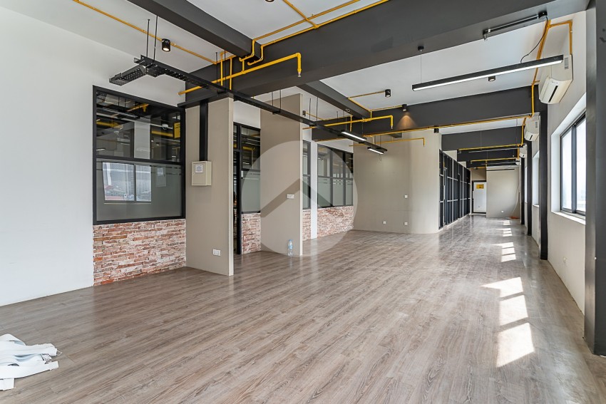 146.5 Sqm Office Space For Rent - Chak Angrae Kraom, Phnom Penh