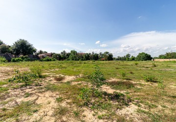 7,680 Sqm Commercial Land For Sale - Slor Kram, Siem Reap thumbnail