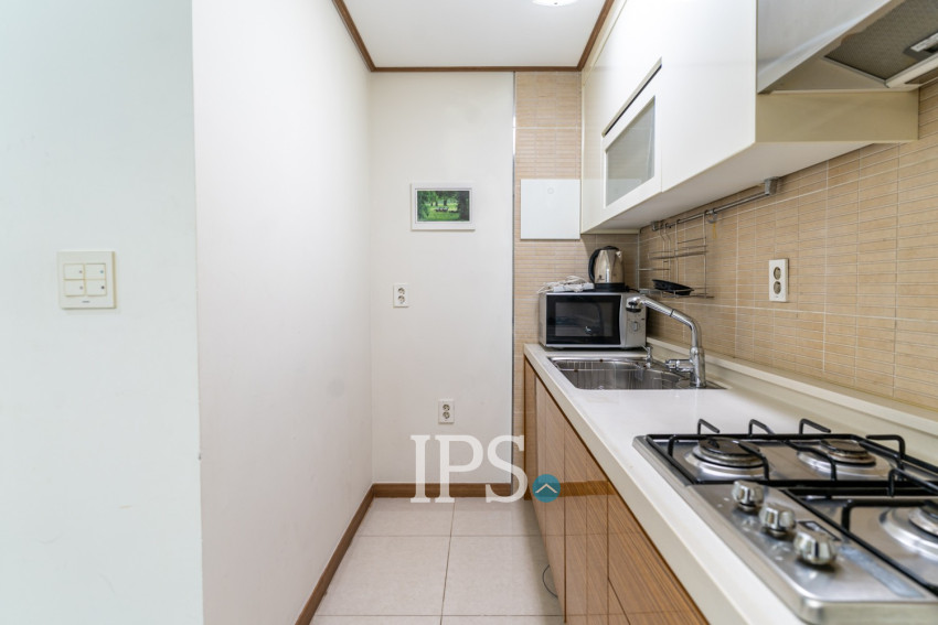 1 Bedroom Condo For Rent - De Castle Royal, BKK1, Phnom Penh