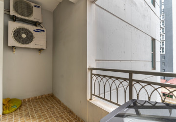 1 Bedroom Condo For Rent - De Castle Royal, BKK1, Phnom Penh thumbnail