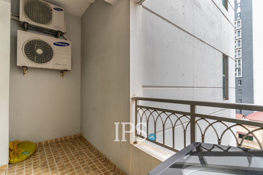 1 Bedroom Condo For Rent - De Castle Royal, BKK1, Phnom Penh