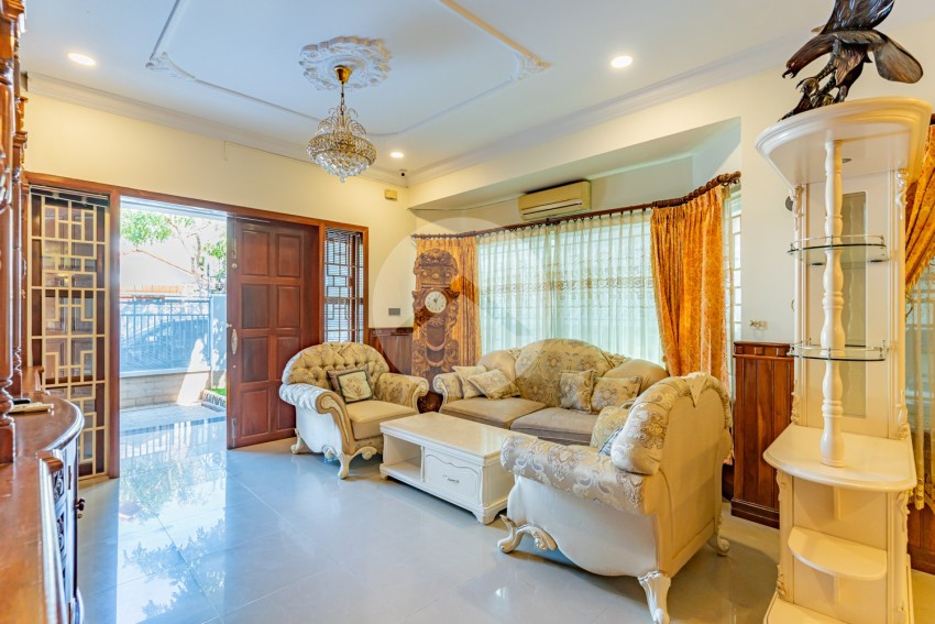 3 Bedroom Villa For Rent - Bassac Garden City, Tonle Bassac, Phnom Penh