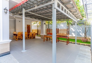 3 Bedroom Villa For Rent - Bassac Garden City, Tonle Bassac, Phnom Penh thumbnail