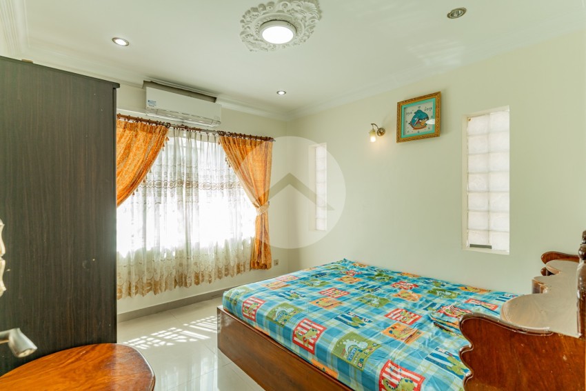 3 Bedroom Villa For Rent - Bassac Garden City, Tonle Bassac, Phnom Penh