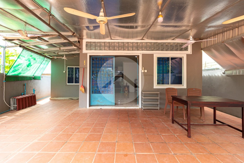 2 Bedroom House For Rent - Svay Dangkum, Siem Reap - Image 12