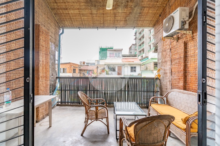 Renovated 2 Bedroom Duplex Apartment For Rent - Phsar Chas, Phnom Penh