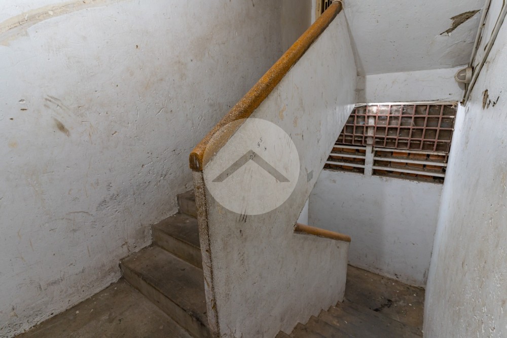 Renovated Duplex 2 Bedroom Apartment For Rent - Phsar Chas, Phnom Penh - Image 25