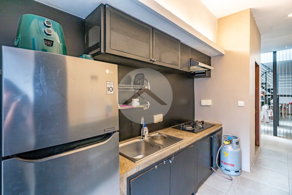 Renovated Duplex 2 Bedroom Apartment For Rent - Phsar Chas, Phnom Penh - Image 12