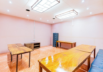 345 Sqm Commercial Space For Rent -  BKK1, Phnom Penh thumbnail