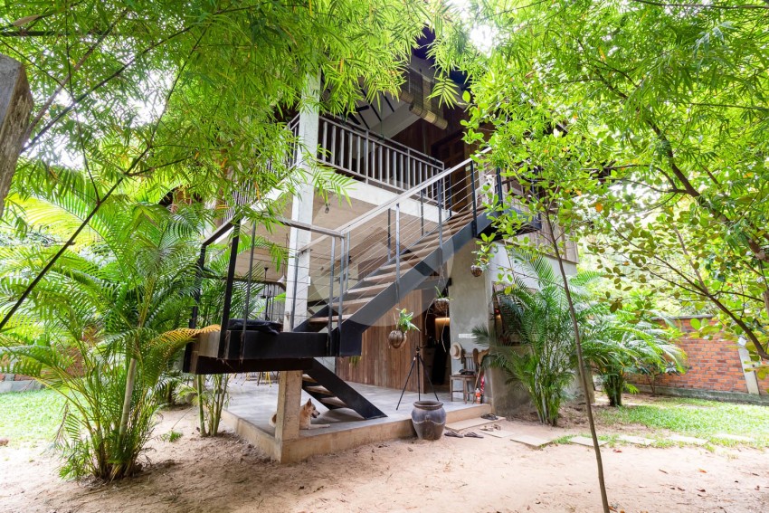 6 Bedroom 2 Wooden House For Sale - Slor Kram, Siem Reap