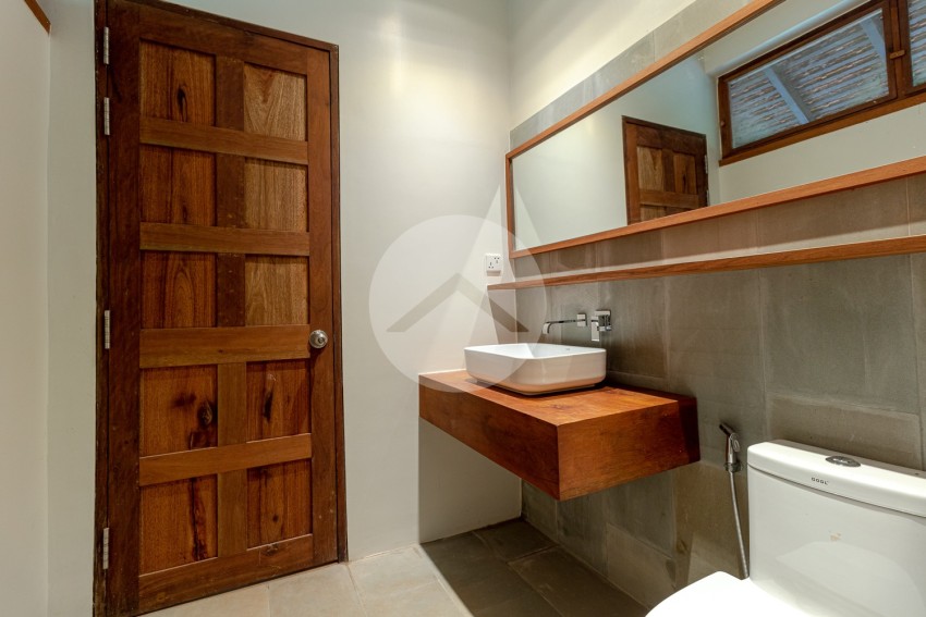 6 Bedroom 2 Wooden House For Sale - Slor Kram, Siem Reap