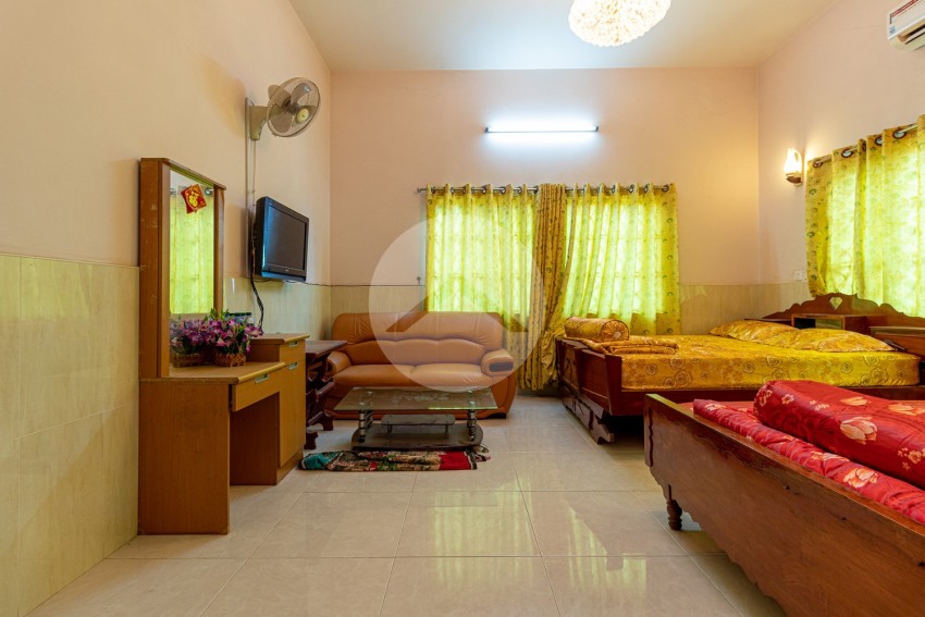 11 Bedroom Guesthouse For Sale - Near National Rd 6, Slor Kram, Siem Reap