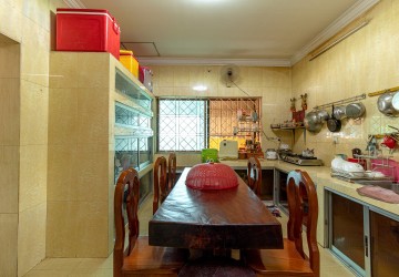 11 Bedroom Guesthouse For Sale - Near National Rd 6, Slor Kram, Siem Reap thumbnail