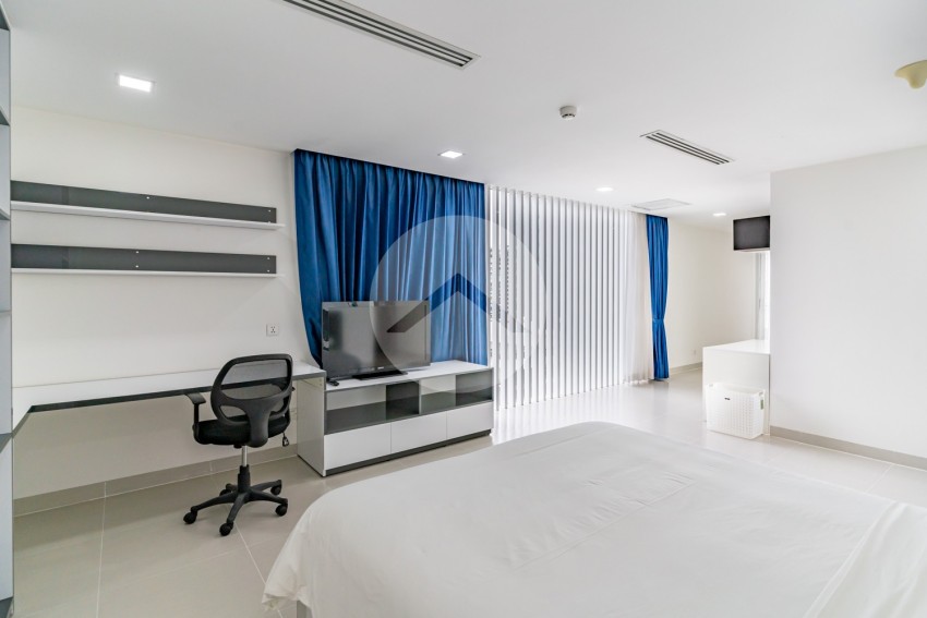 2 Bedroom Serviced Apartment For Rent - BKK1, Phnom Penh