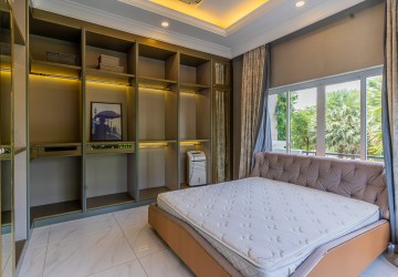 5 Bedroom Villa King B For Sale - Borey Peng Huoth, Chbar Ampov, Phnom Penh thumbnail