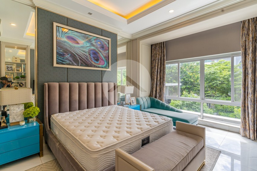 5 Bedroom Villa King B For Sale - Borey Peng Huoth, Chbar Ampov, Phnom Penh