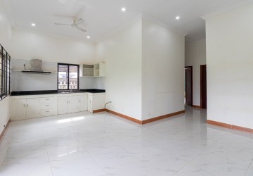 3 Bedroom Villa For Sale - Sangkat Siem Reap, Siem Reap thumbnail